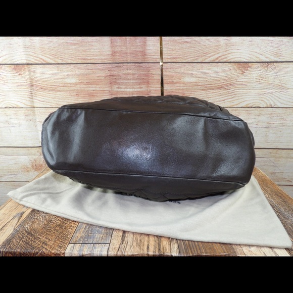 Burberry DARK GREEN quilted leather satchel - Picture 8 of 8